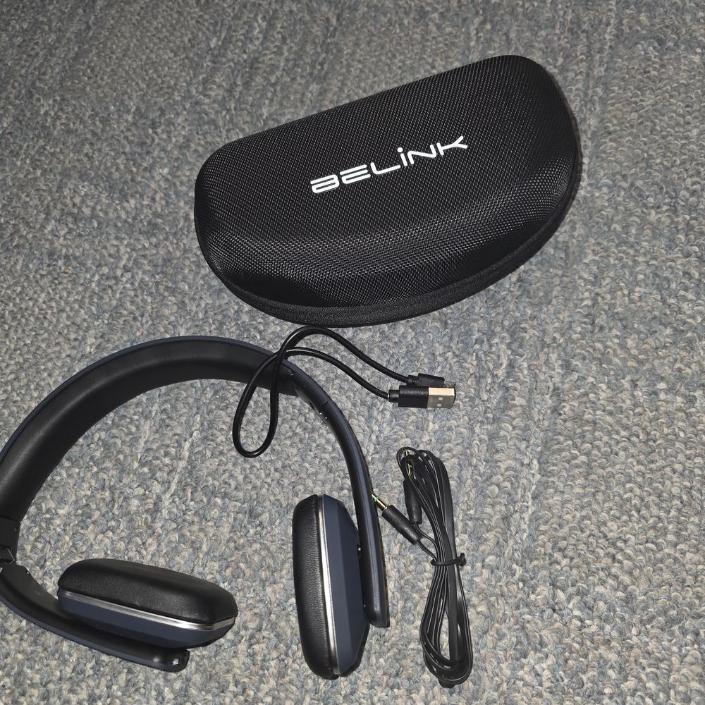 Belink Dk Blue Wireless Headphones with Case